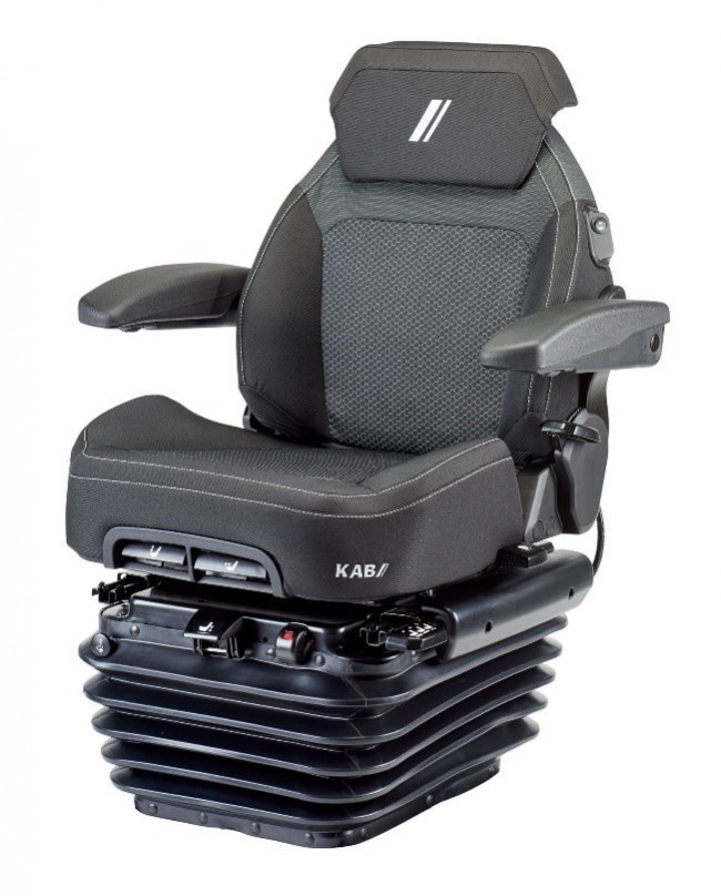 SUPERIOR COMFORT WITH THE KAB SCIOX SEAT FROM TEK AT THE BRITISH NATIONAL PLOUGHING CHAMPIONSHIPS