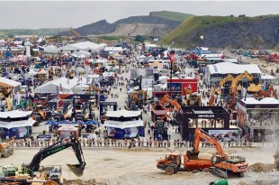 RECORD BREAKING HILLHEAD SIZZLES WITH SUCCESS